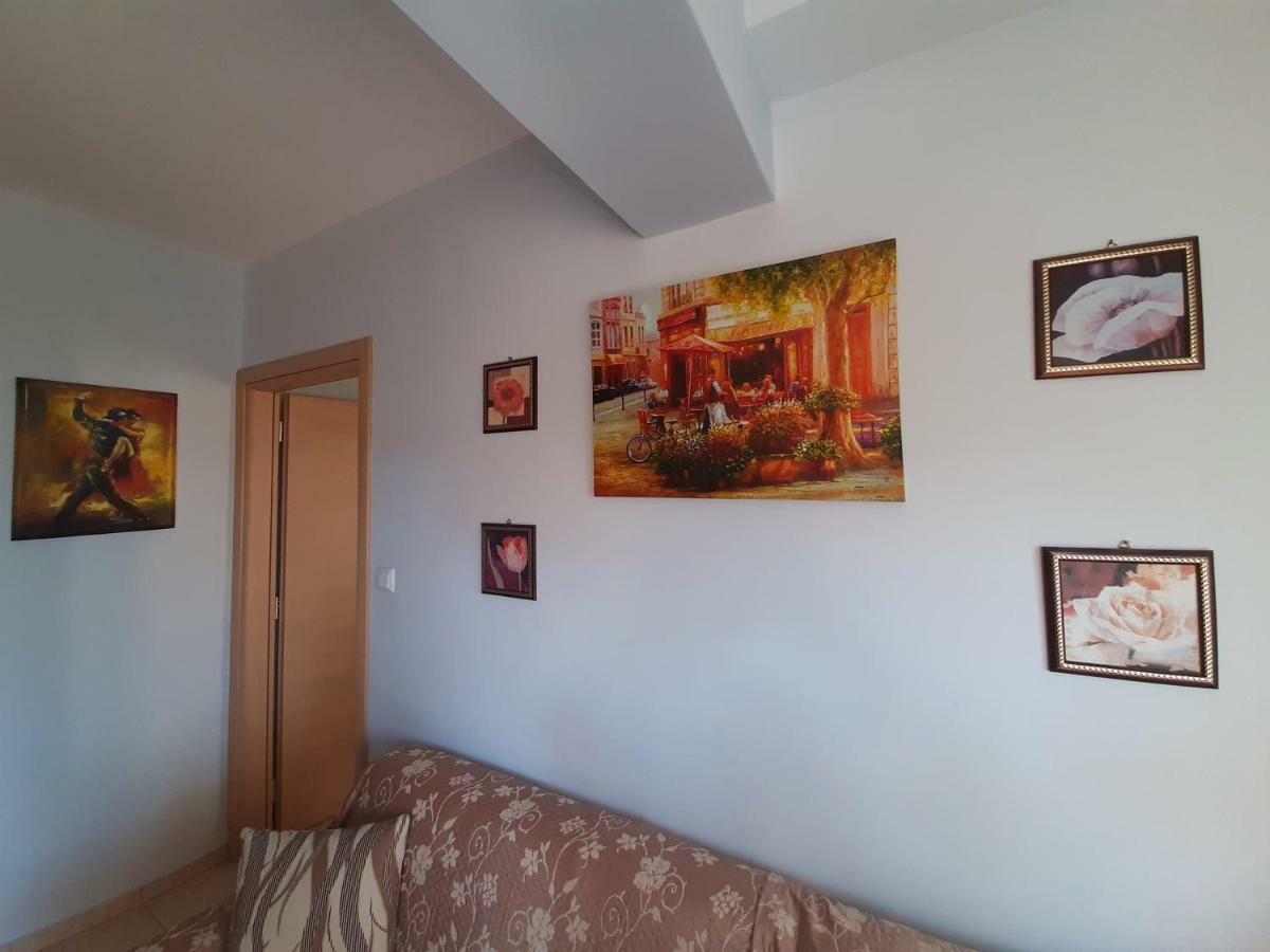 Apartment With Balcony And Parking Cavala Exterior foto